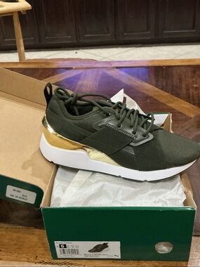 Puma MUSE X-2 Metallic Wn’s with Gold Accent